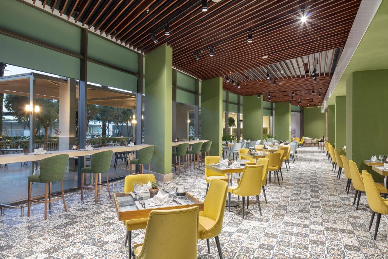 Nirvana Cosmopolitan Hotel - Convention & Sports Center 安塔利亚 外观 照片