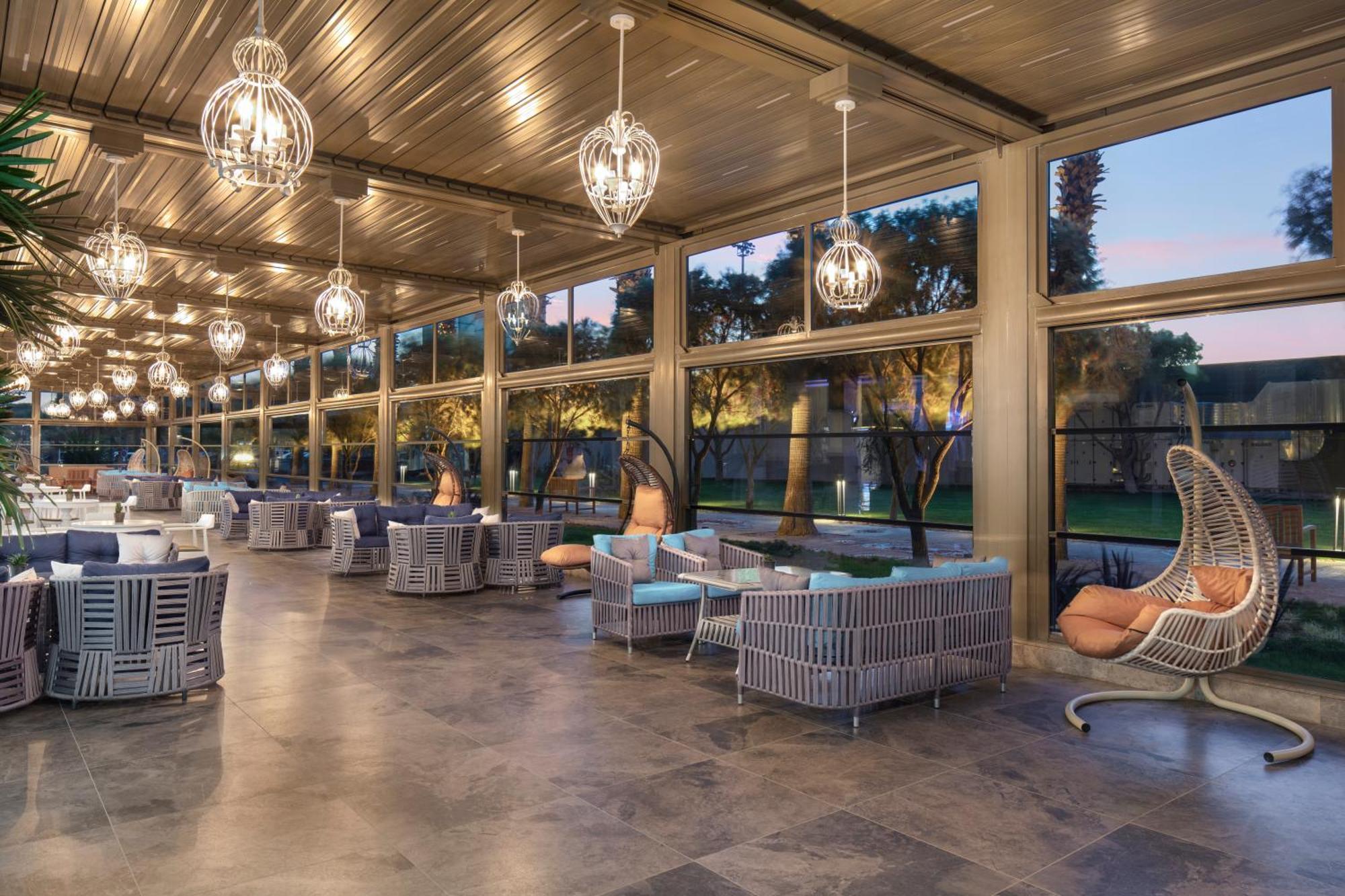 Nirvana Cosmopolitan Hotel - Convention & Sports Center 安塔利亚 外观 照片