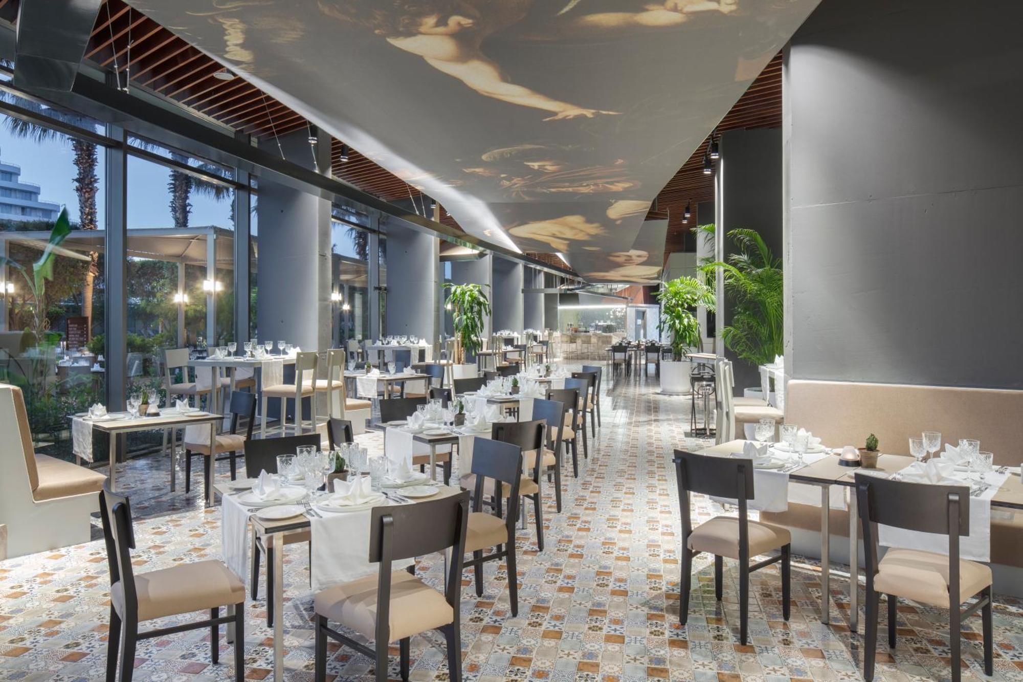 Nirvana Cosmopolitan Hotel - Convention & Sports Center 安塔利亚 外观 照片
